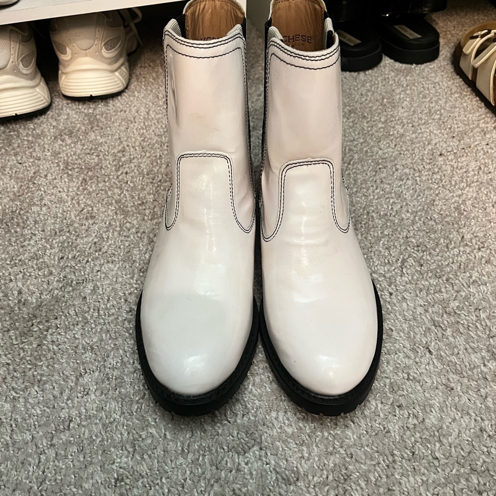 Lucchese Ivory and Black Leather Boots - Picture 2 of 4